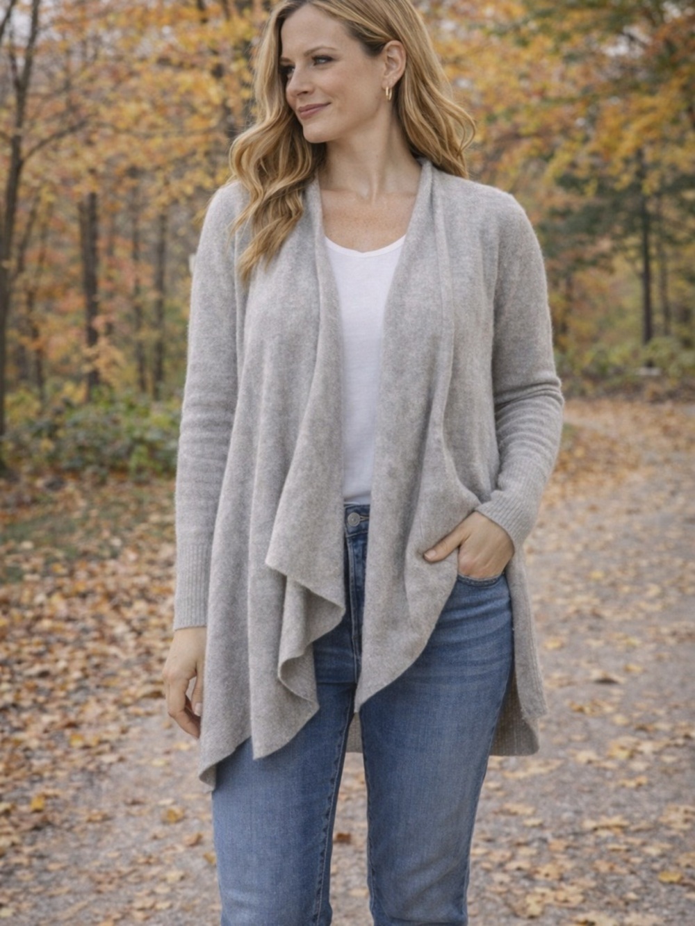 St Tropez West 2 ply cashmere sweater.
